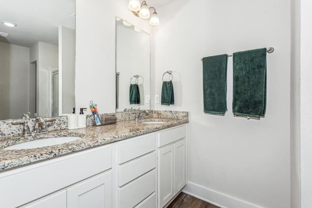 Luxury Townhome Near Downtown And Pensacola Beach Esterno foto